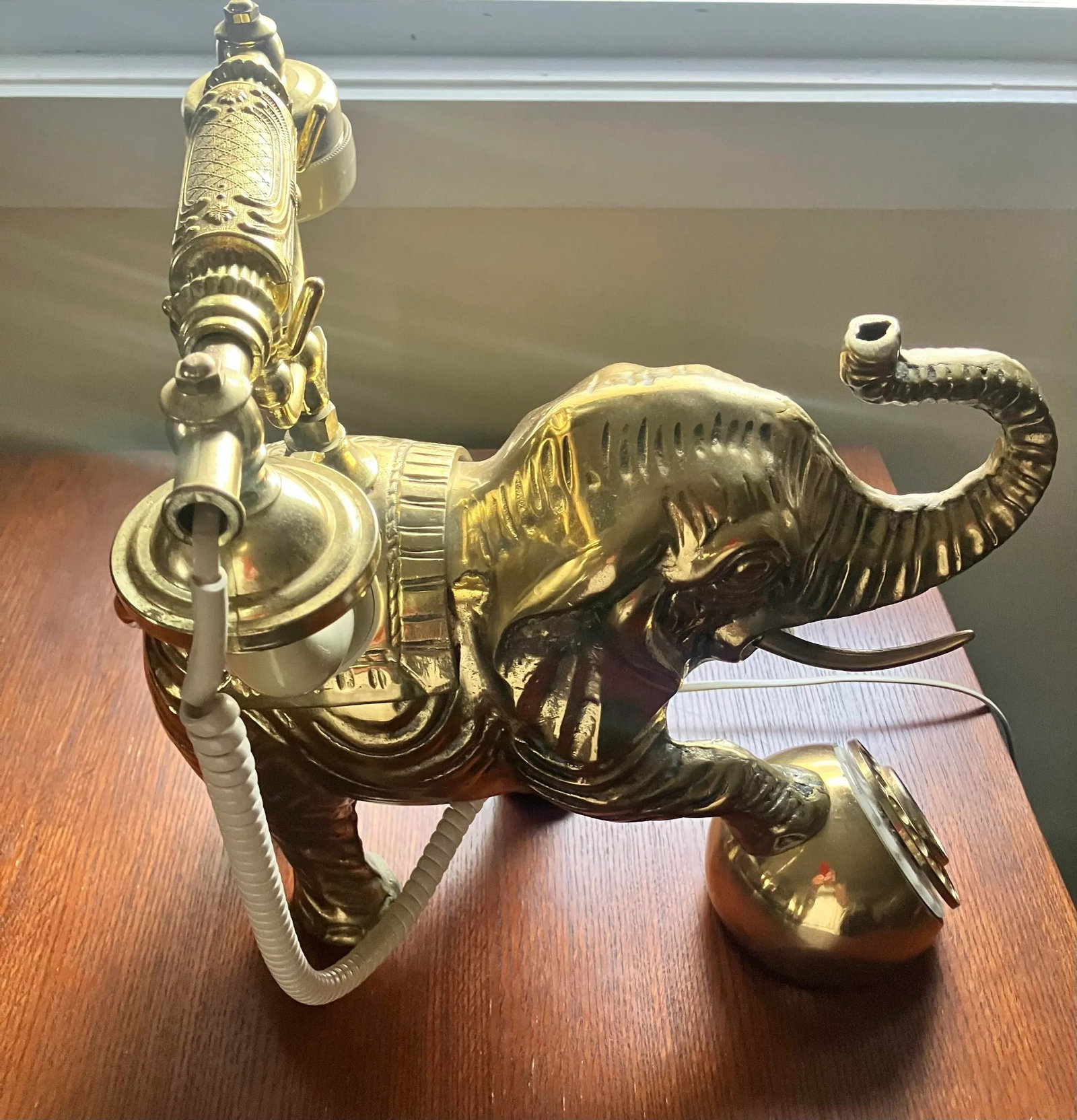 1950s Vintage Hollywood Regency Heavy Cast Brass Elephant Desktop Rotary Telephone Decor - 3