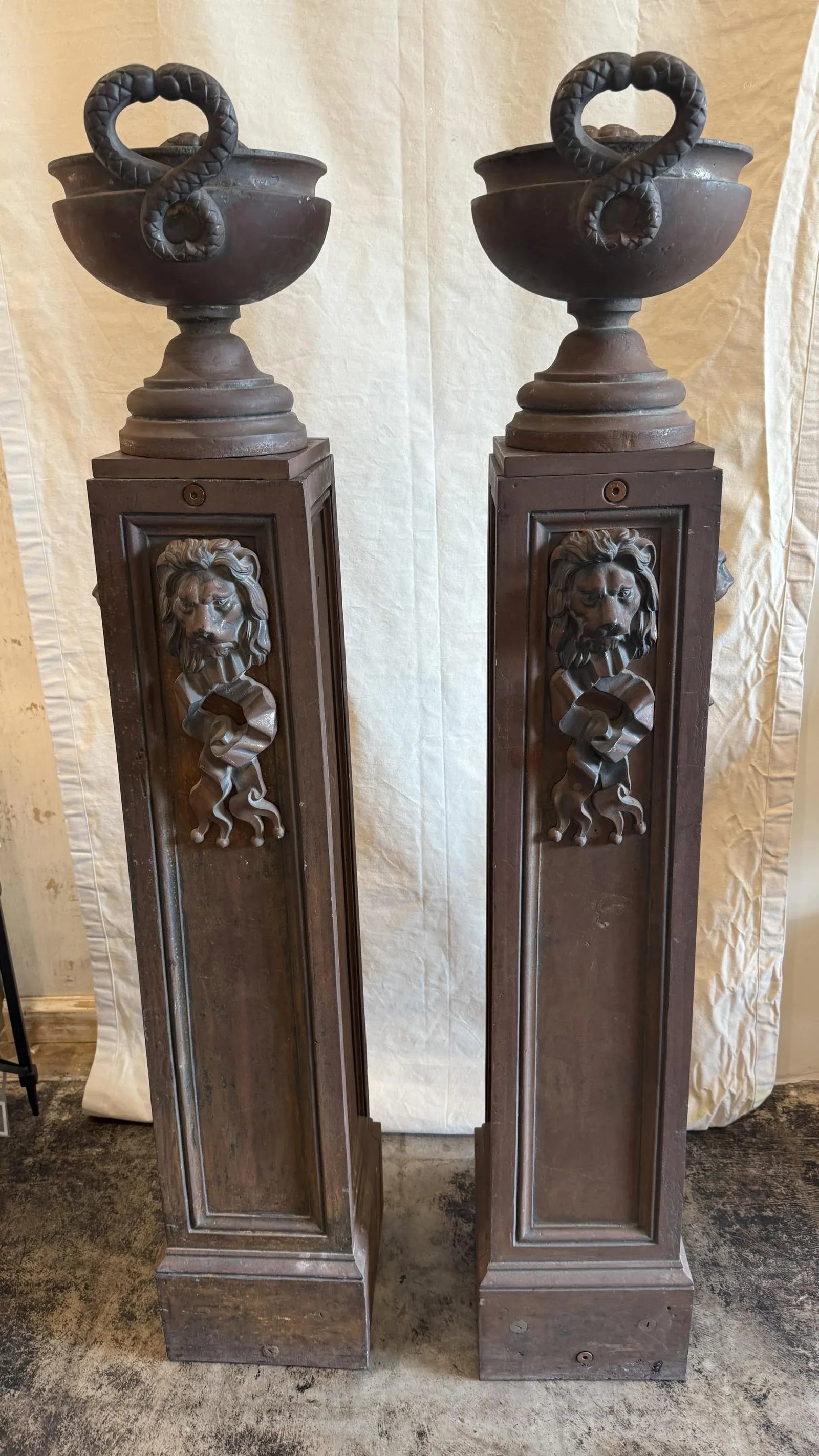 Mid 19th Century Pair of Cast Iron Pedestals With Urns and Lion Detail - 11