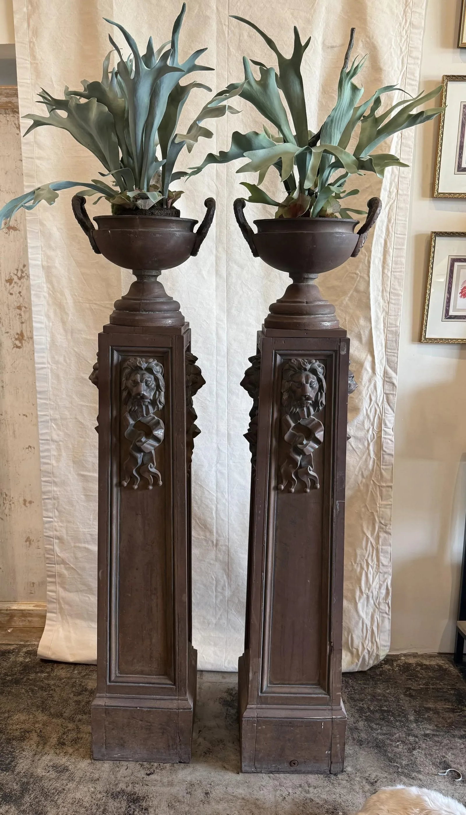 Mid 19th Century Pair of Cast Iron Pedestals With Urns and Lion Detail - 12
