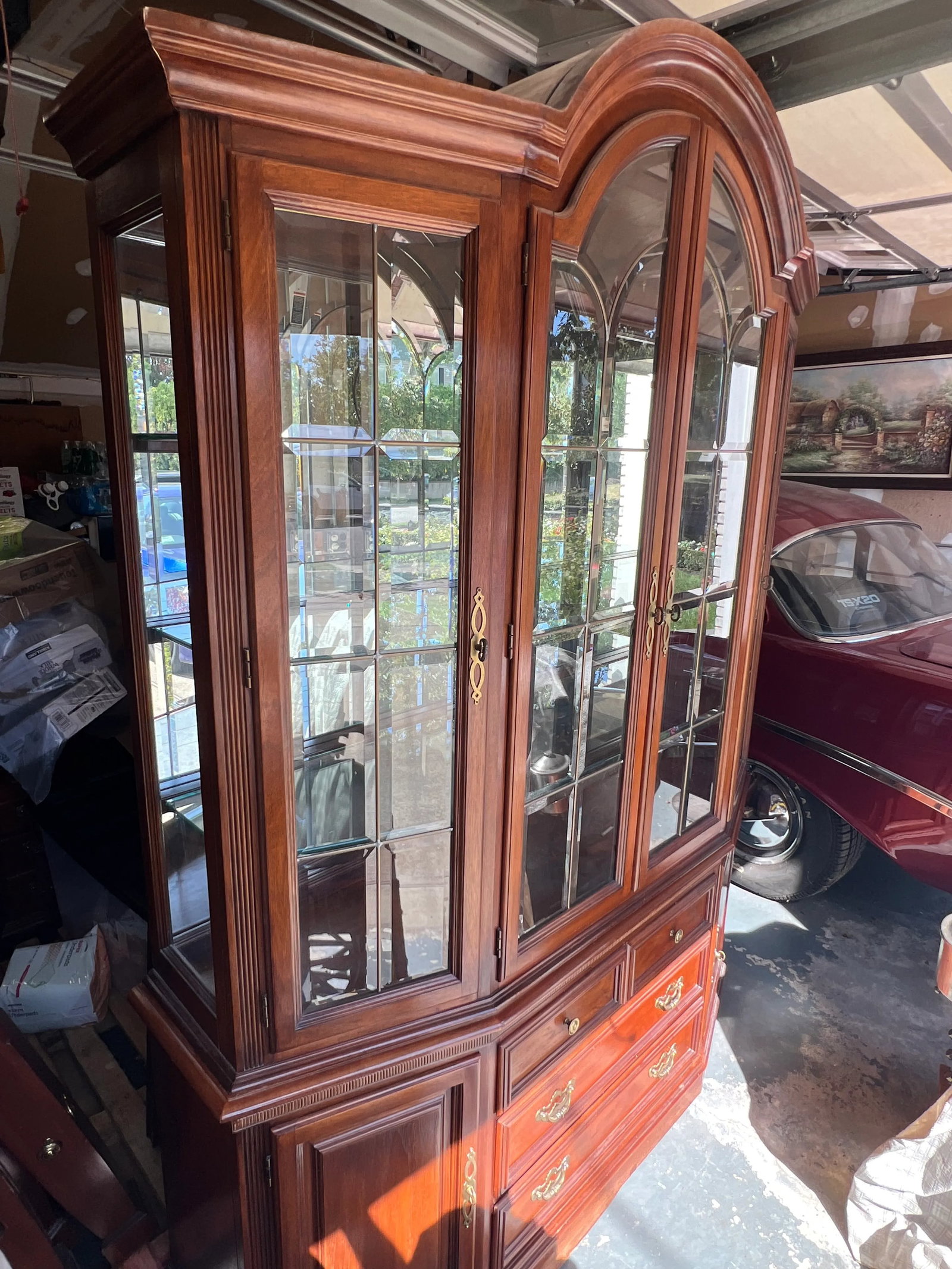 Lexington China Curio Cabinet - 3