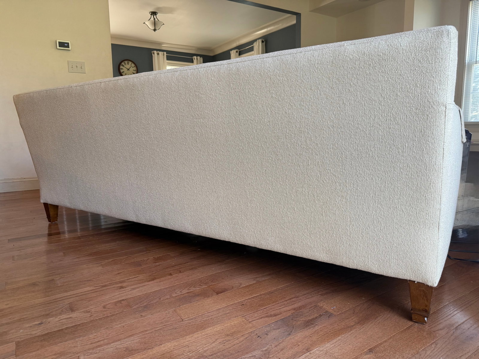 Off-White Henredon Couch - 4