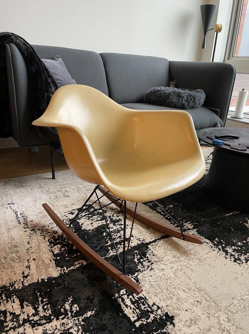 Herman Miller Eames Vintage 1957 Arm Shell Chair - 11
