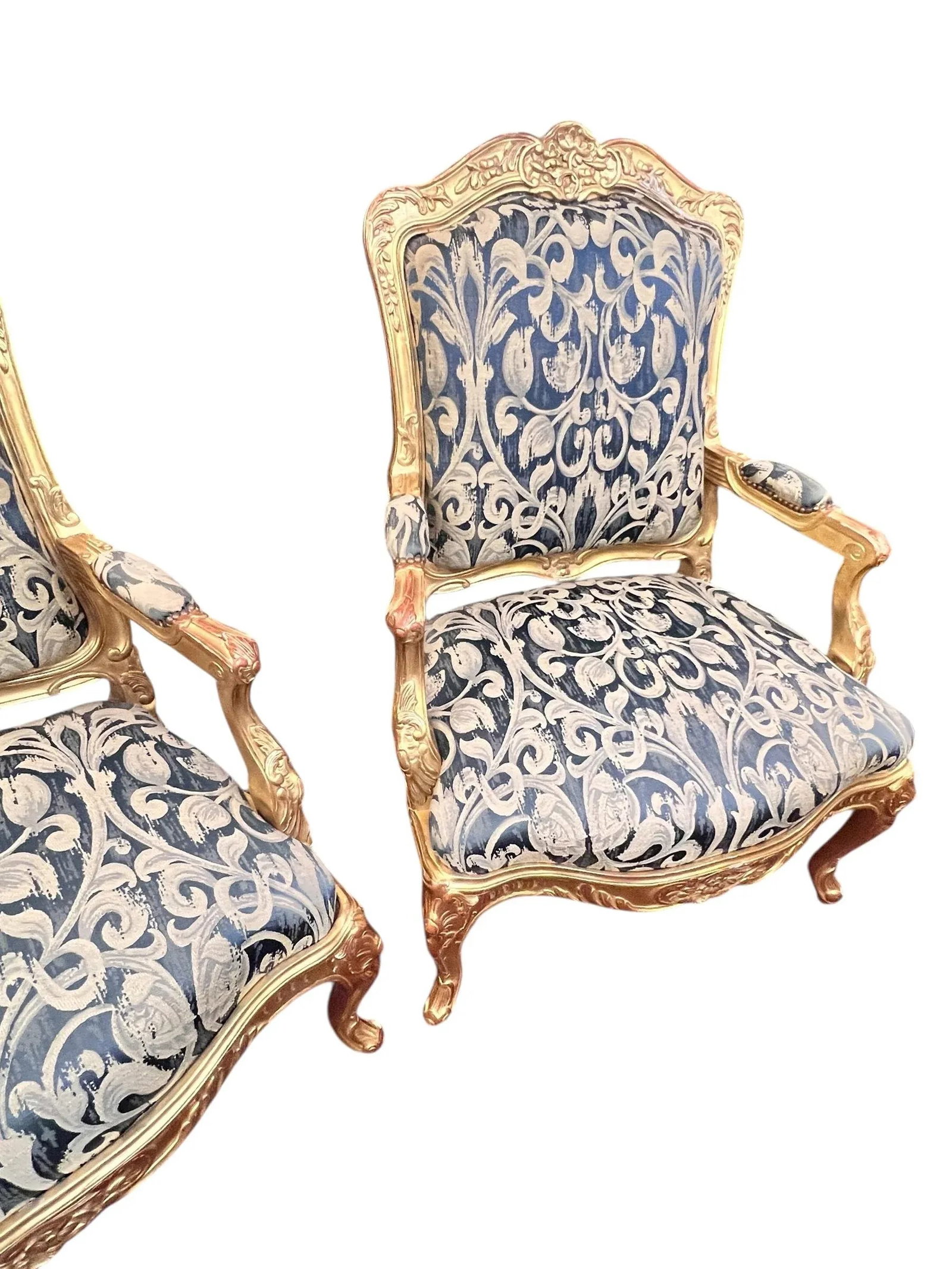Mid 20th Century Pair of Louis XV Style Giltwood Fauteuil Chairs - 4