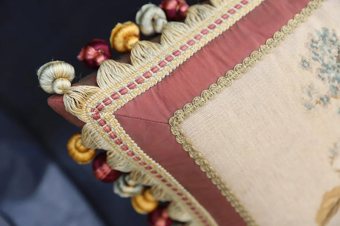 Perot Design Tapestry Wool and Silk Pillow - 8