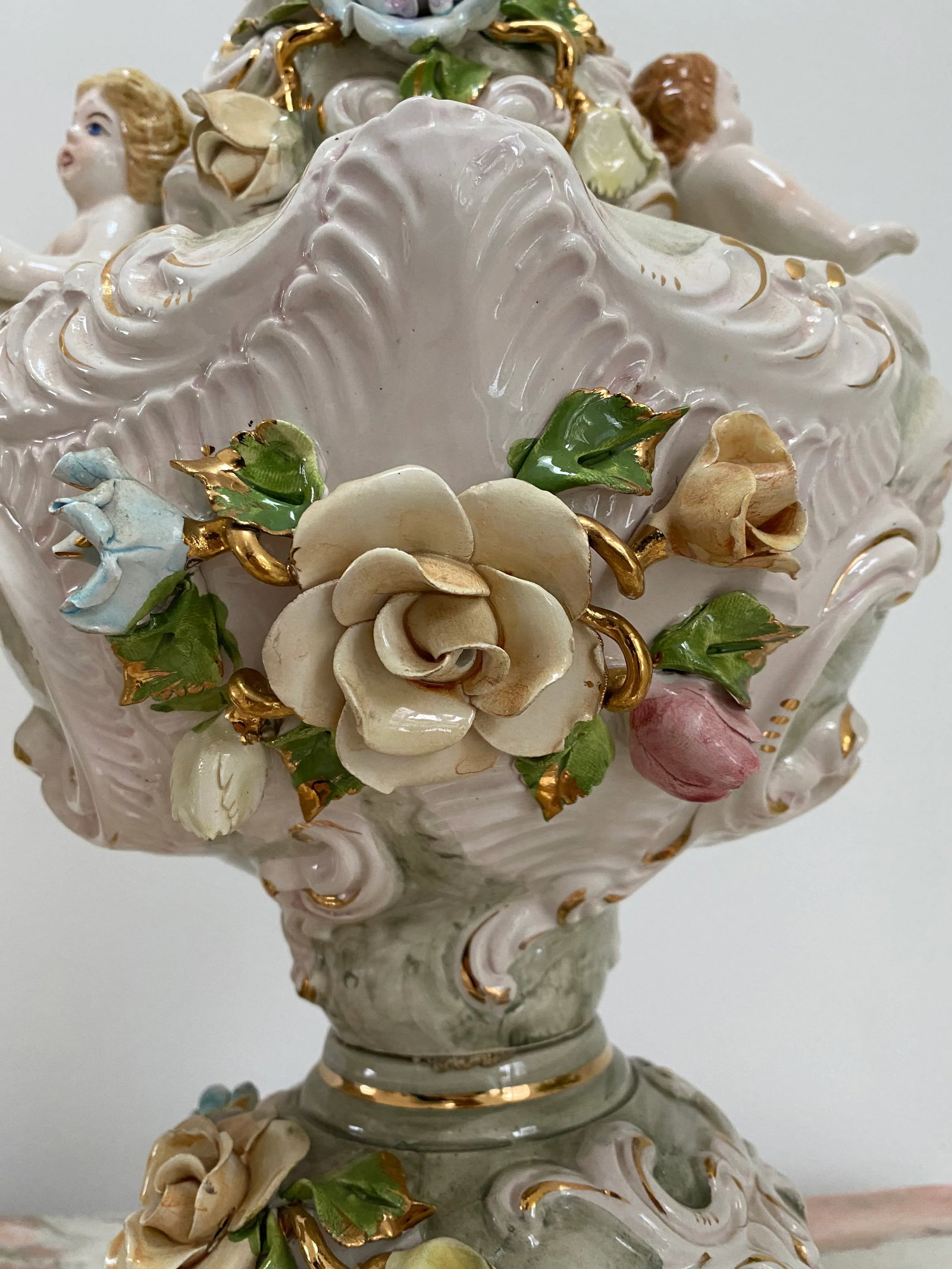 20th Century Italian Capodimonte Porcelain Lamps - a Pair - 7