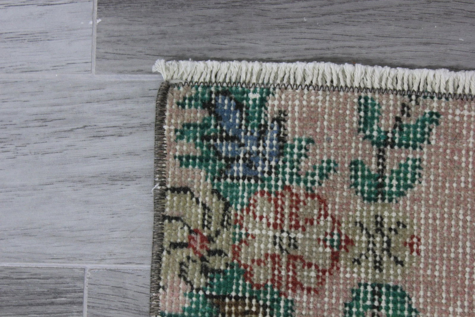 1970s Turkish Anatolian Handmade Floral Desing Runner Rug - 7