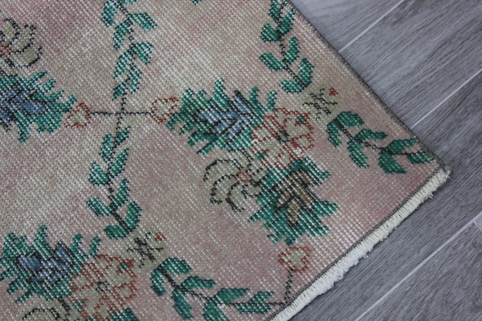 1970s Turkish Anatolian Handmade Floral Desing Runner Rug - 8