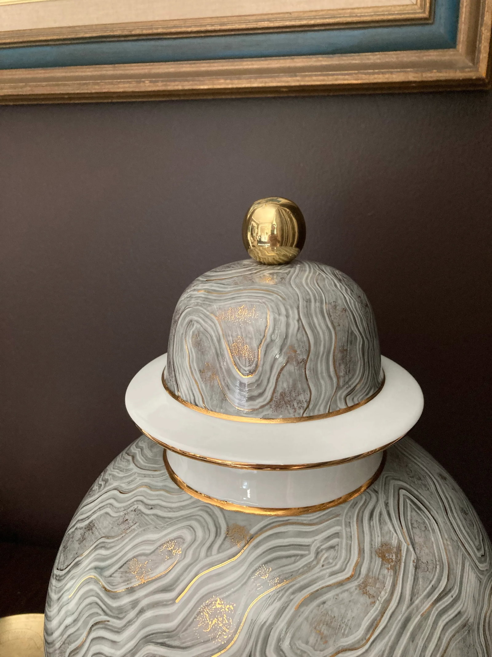 Chelsea House Marbled Gray Porcelain Lidded Urn With Gold Highlights, 2010s - 5