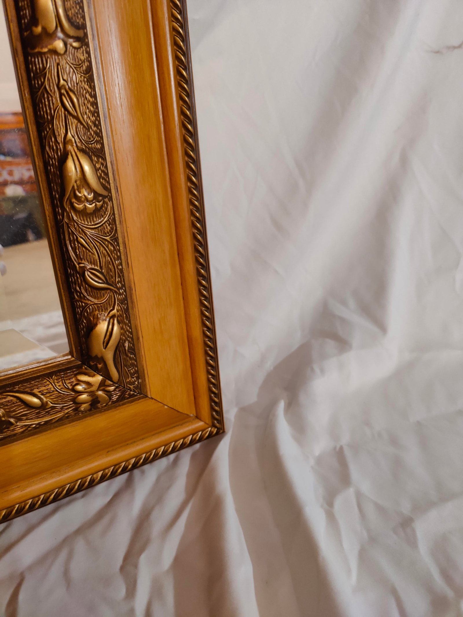 Stunning Vintage Framed Mirror - 4