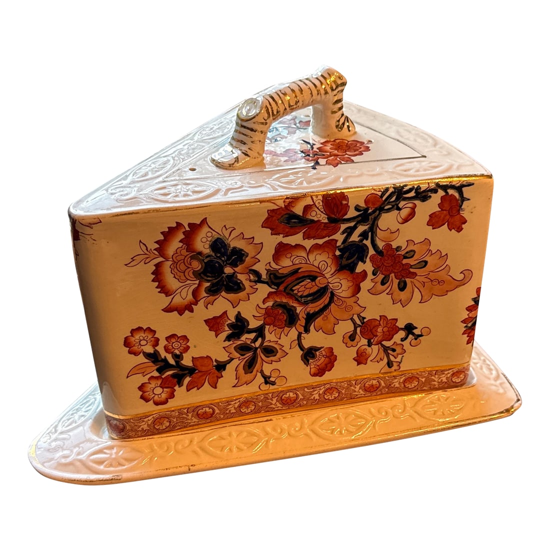 19th Century Huge Antique English Transferware Cheese Dome in the Imari Style: This lovely huge antique English transferware cheese dome is in the Imari style with gold accents. In good condition and can be used to store cheese, butter, or a large wedge of cake. The small markin