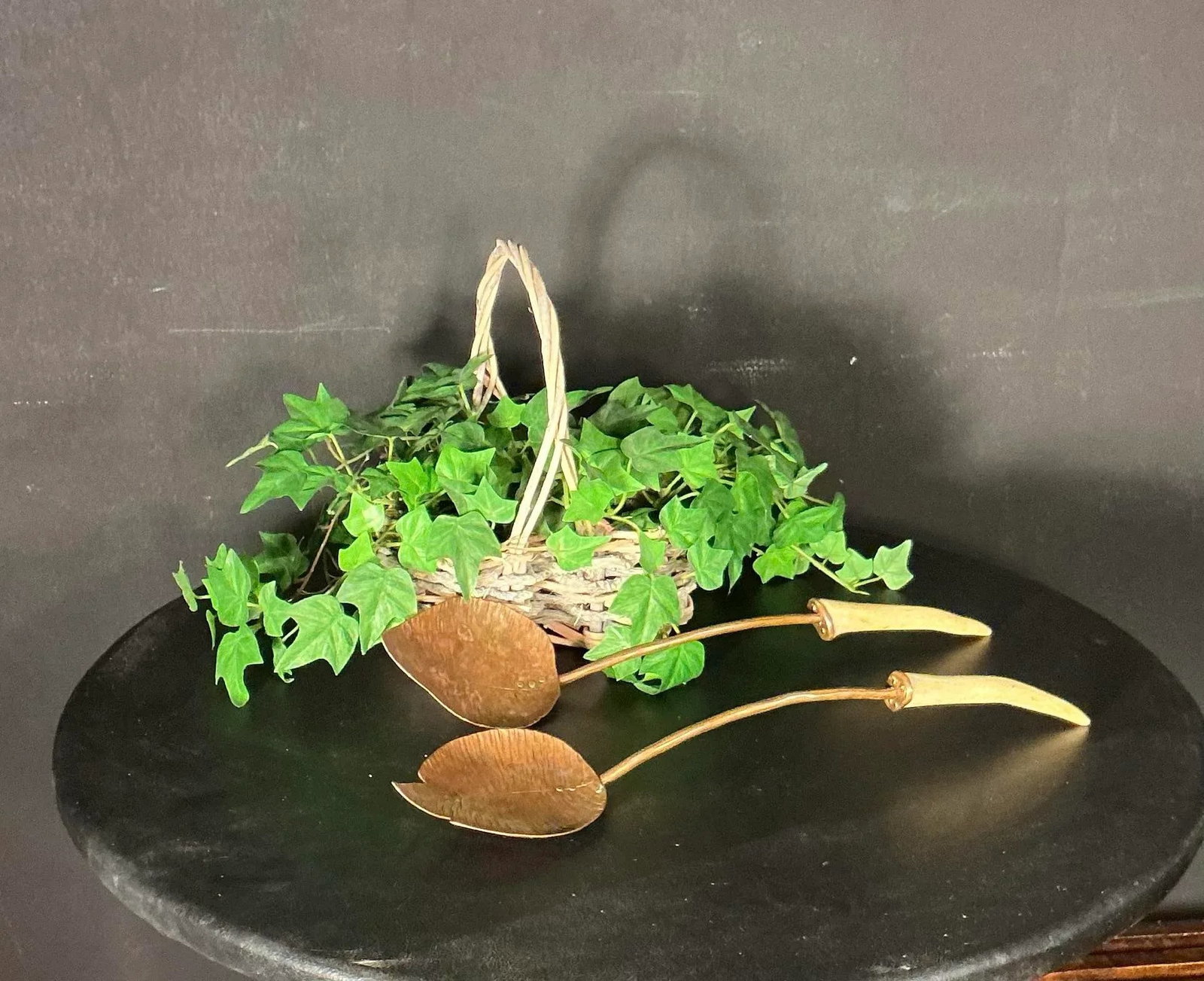 Copper Hand-Hammered Leaf Shape With Antler Spoon and Fork Salad Servers Vintage - 11