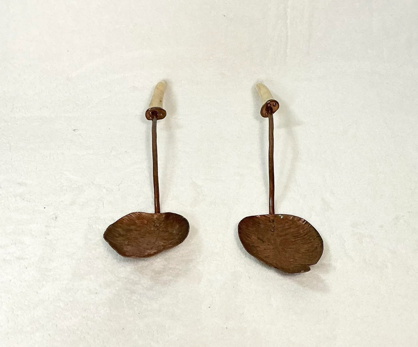 Copper Hand-Hammered Leaf Shape With Antler Spoon and Fork Salad Servers Vintage - 3