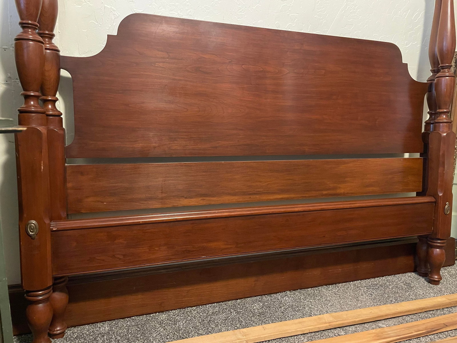 1970s Henkel Harris Wild Black Cherry 4-Poster Queen Bed Frame - 5