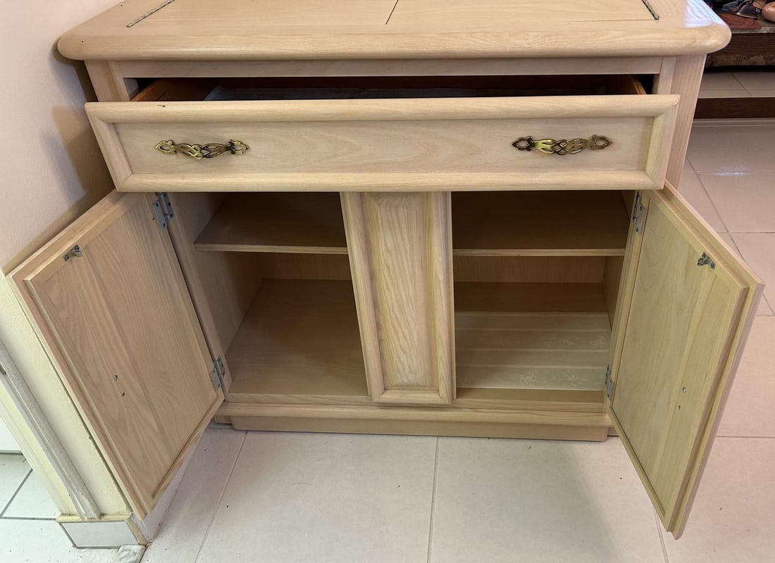 Vintage Broyhill MCM Pickled White Oakwood Flip Top Bar Cabinet or Buffet Server - 4