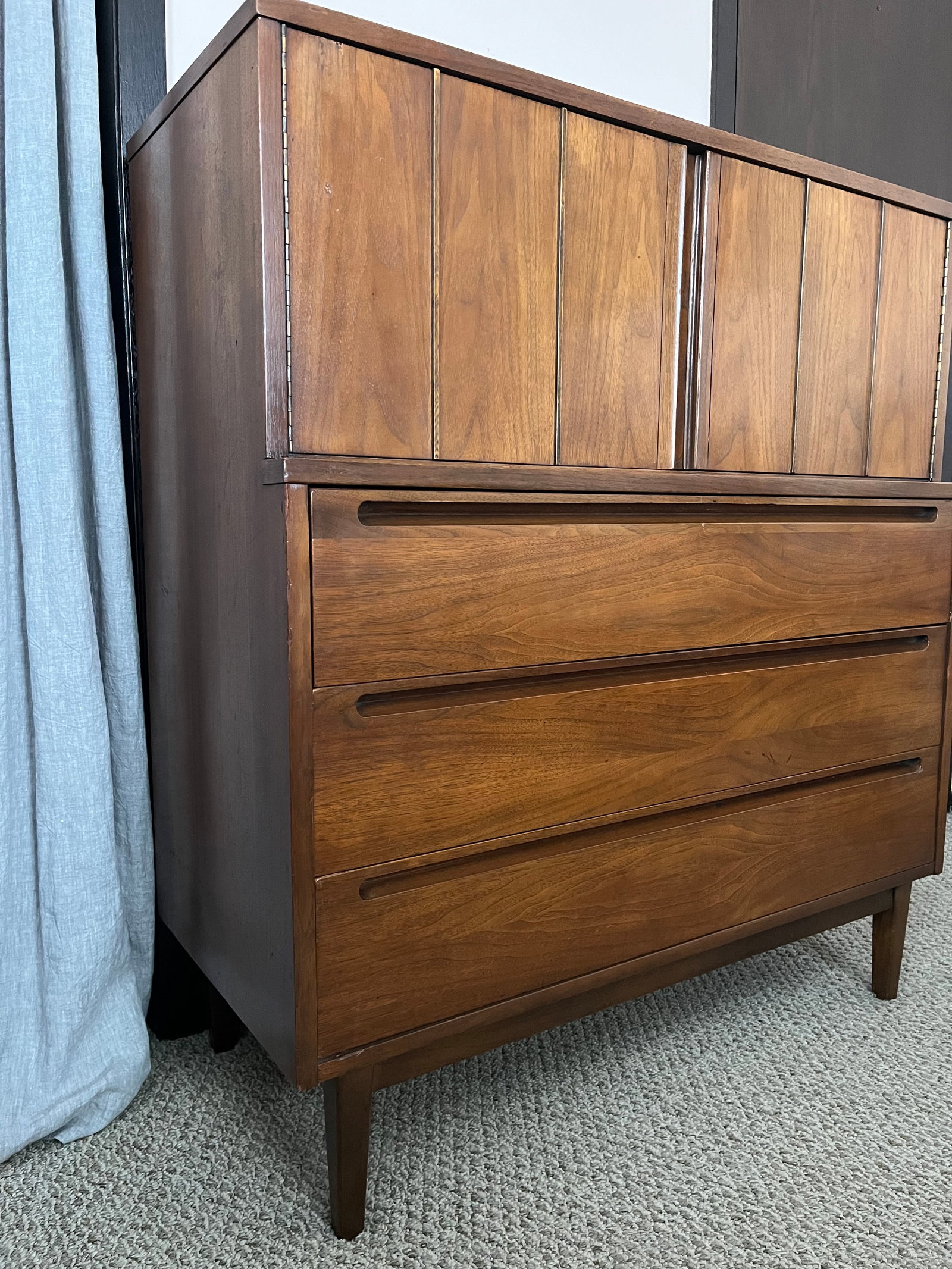 Vintage Mid-Century Modern Highboy Dresser by American of Martinsville - 4