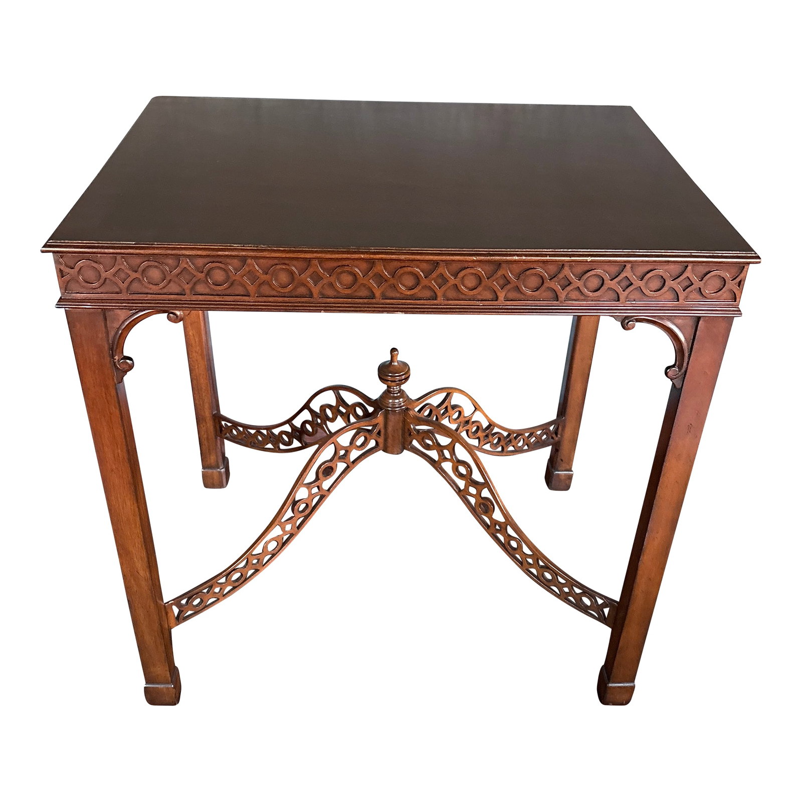 Ethan Allen Chinese Chippendale Lamp End Table: Ethan Allen Chippendale Lamp Table Decorative pierced stretcher. Fretwork throughout with finial and inlaid banded top. Excellent condition, with little signs of wear. Condition: Alterations:
