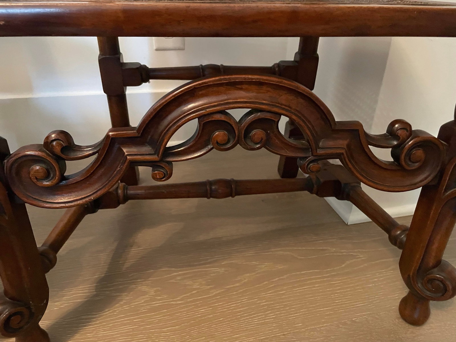 Reduced Pair Carved Oak Throne Chair Antique Hall Chairs - 11