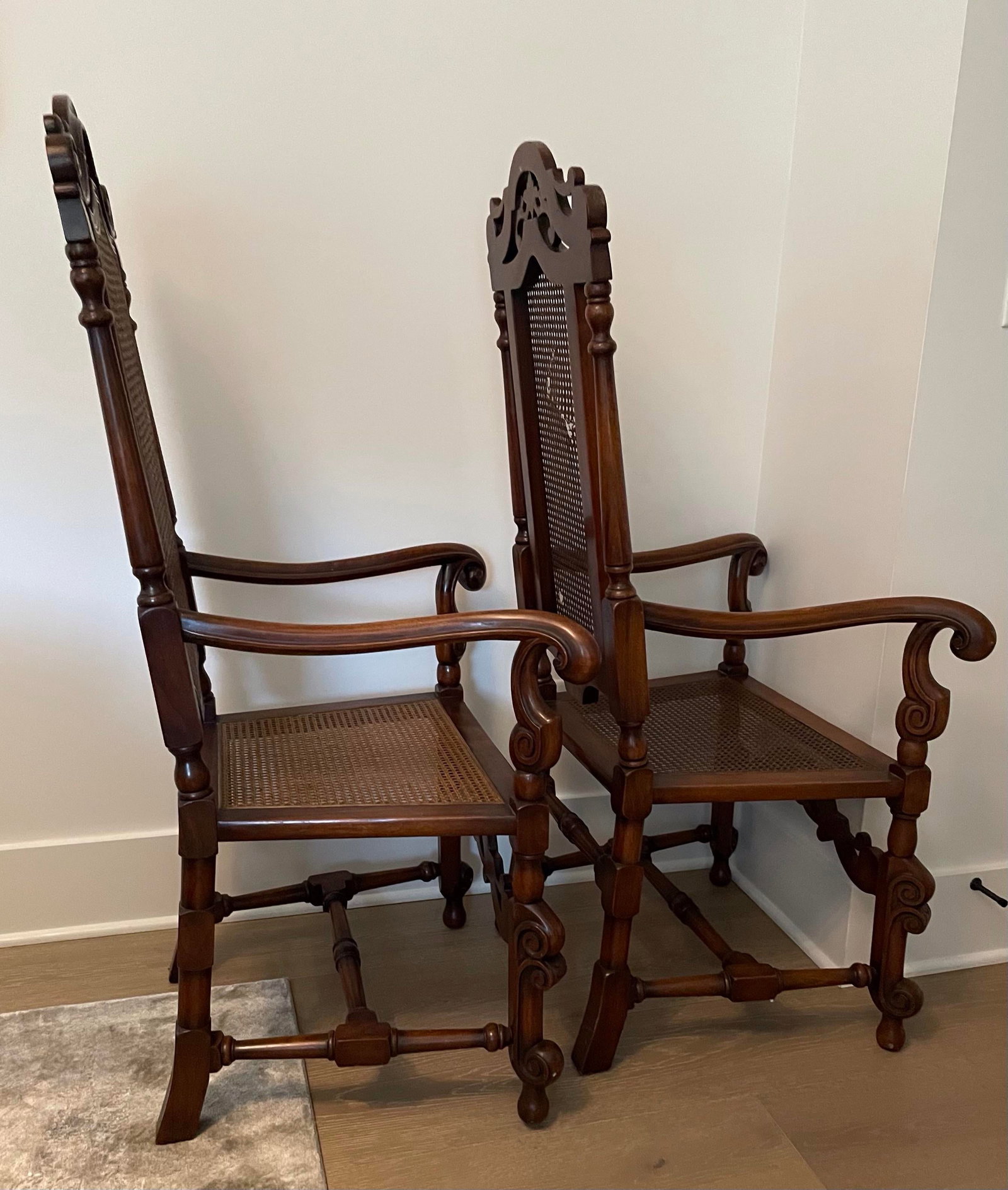 Reduced Pair Carved Oak Throne Chair Antique Hall Chairs - 2