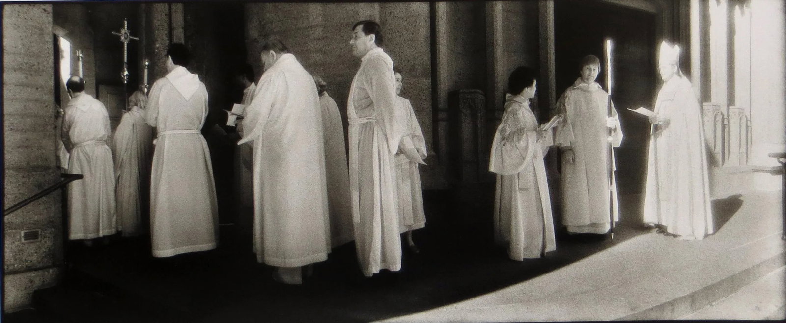 1980s "Ecumenical Service, Grace Cathedral, San Francisco" Silver Gelatin Photograph by Geir Jordahl - 4