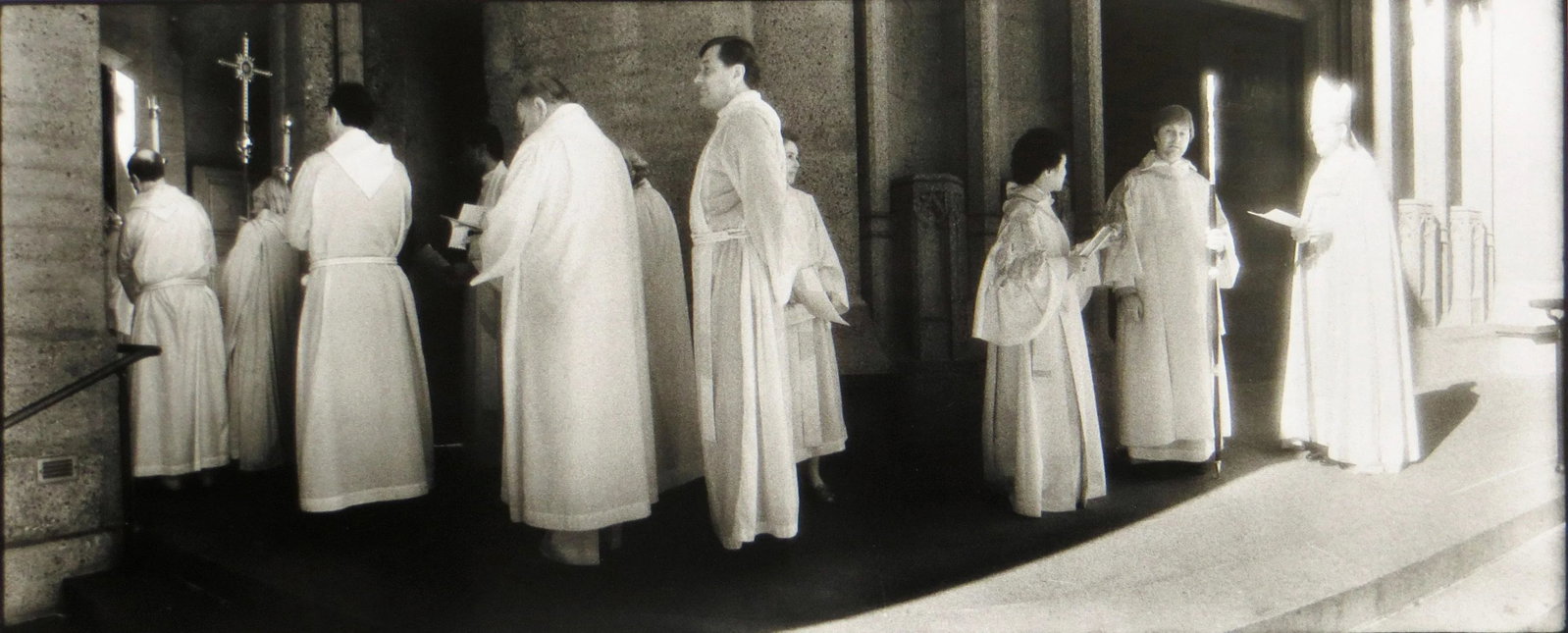 1980s "Ecumenical Service, Grace Cathedral, San Francisco" Silver Gelatin Photograph by Geir Jordahl - 9