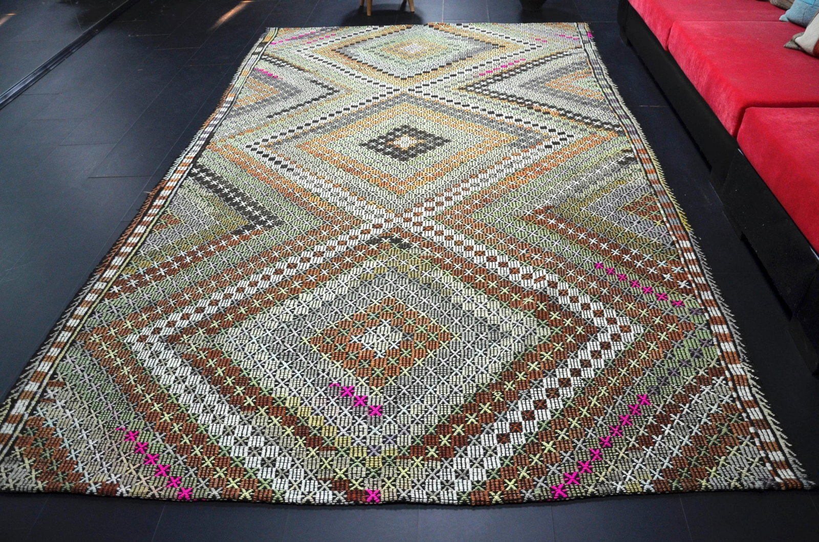 Vintage Turkish Anatolian Kilim Rug - 3