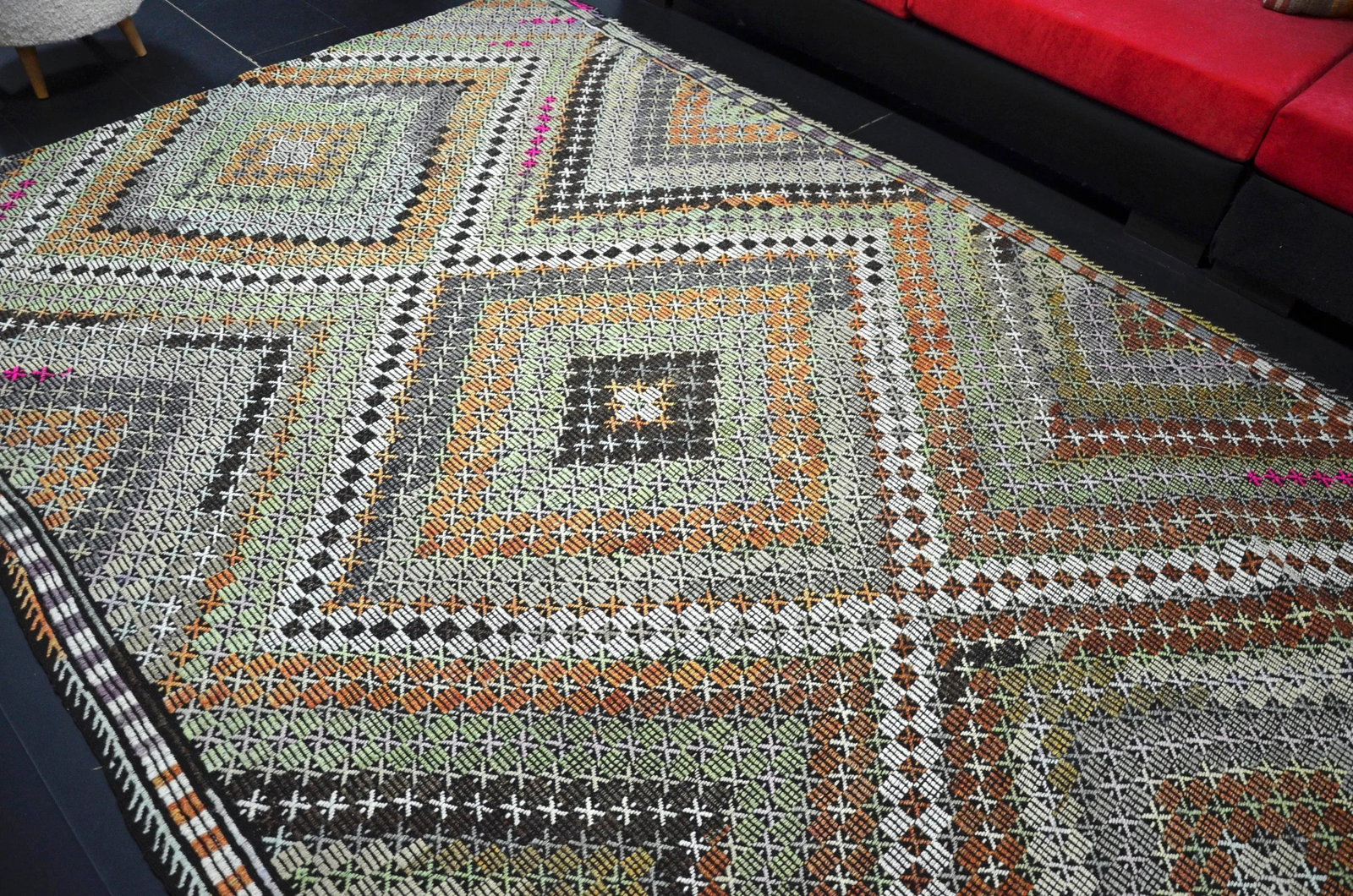 Vintage Turkish Anatolian Kilim Rug - 5