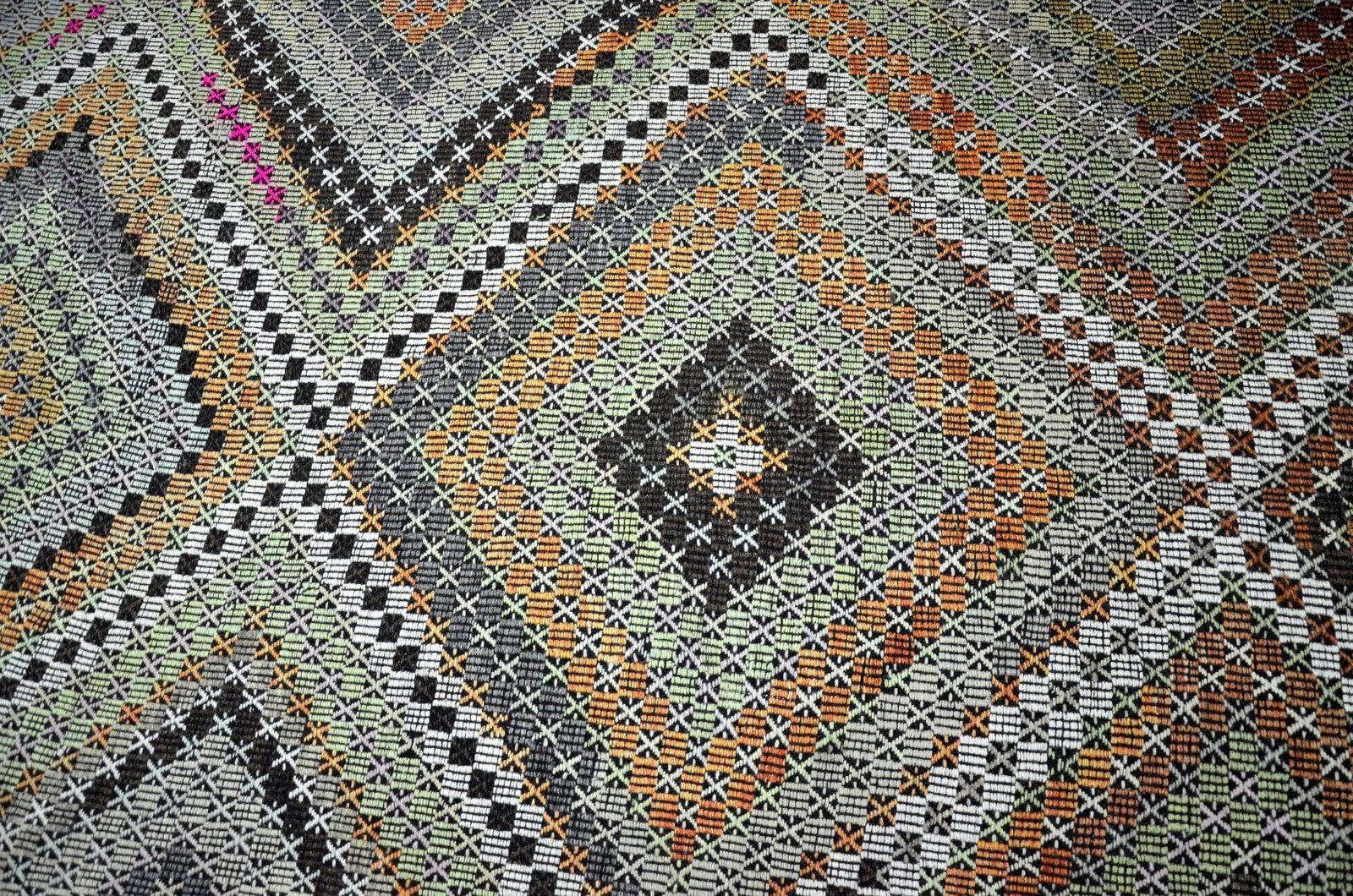 Vintage Turkish Anatolian Kilim Rug - 6