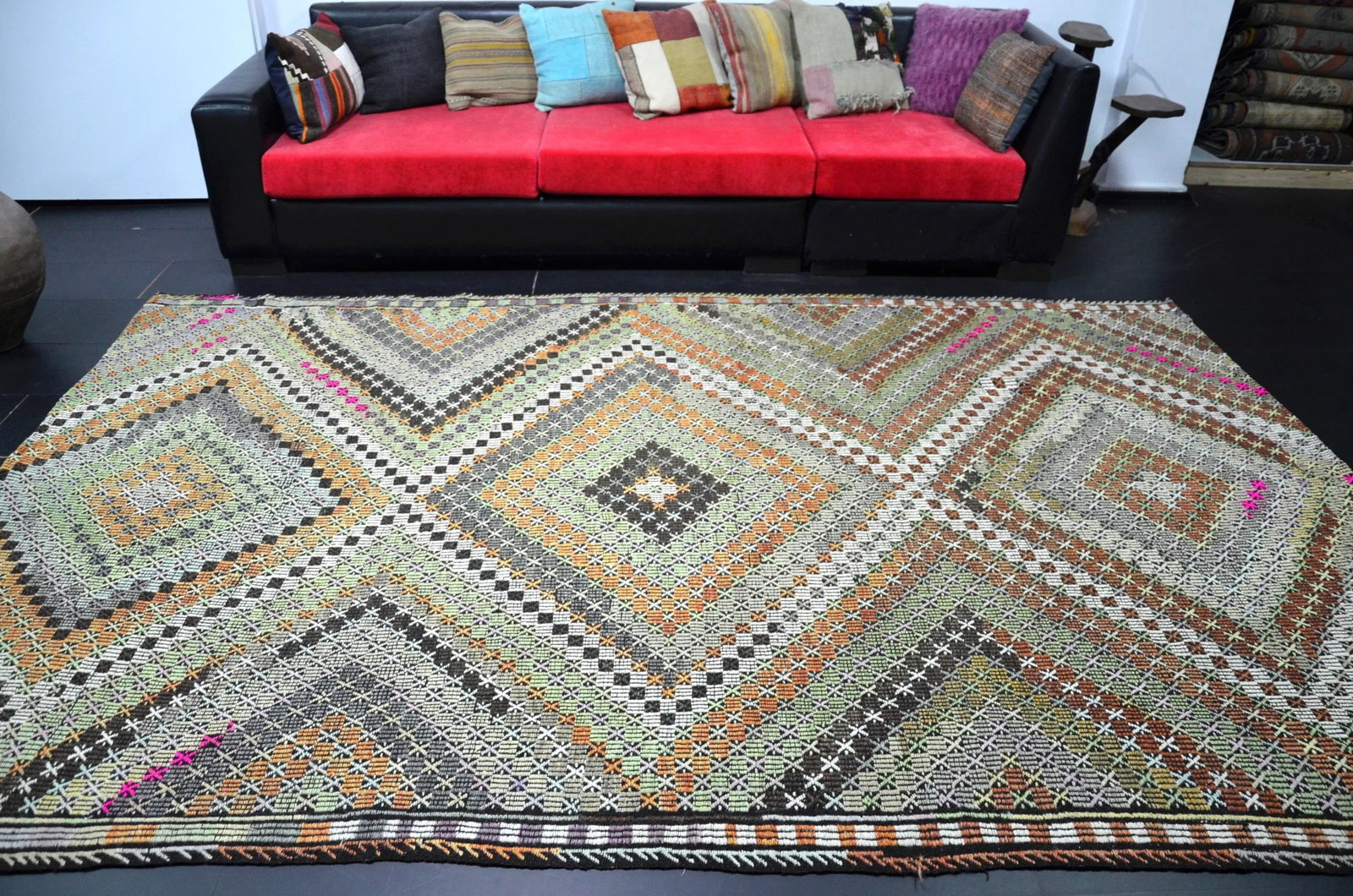 Vintage Turkish Anatolian Kilim Rug - 7