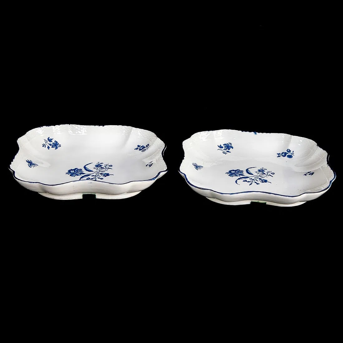 18thC English Royal Worcester Plates With Blue and White Gilliflower Design (Purchased From Christie - 2