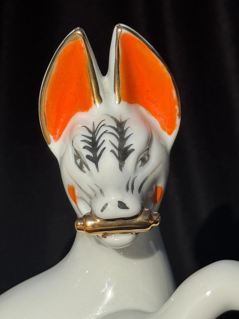 Large Pair of Japanese Inari Fox Figures - Gilt Porcelain Temple Guardians - 5