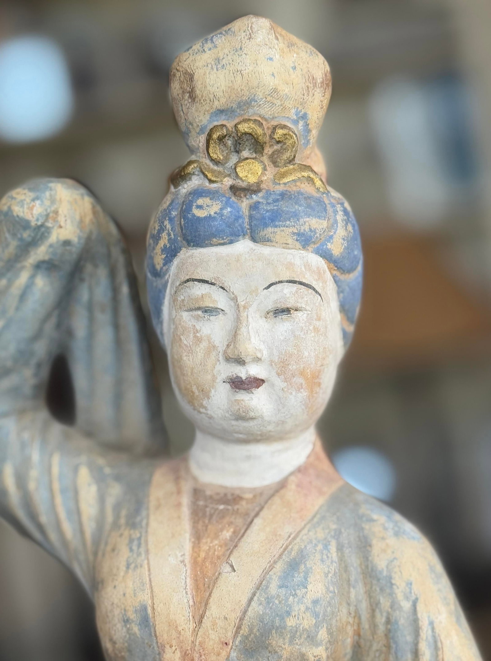 Antique Chinese Carved Wood Dancing Court Lady, Tang Style, Polychrome & Gilt, C. 1920s - 4