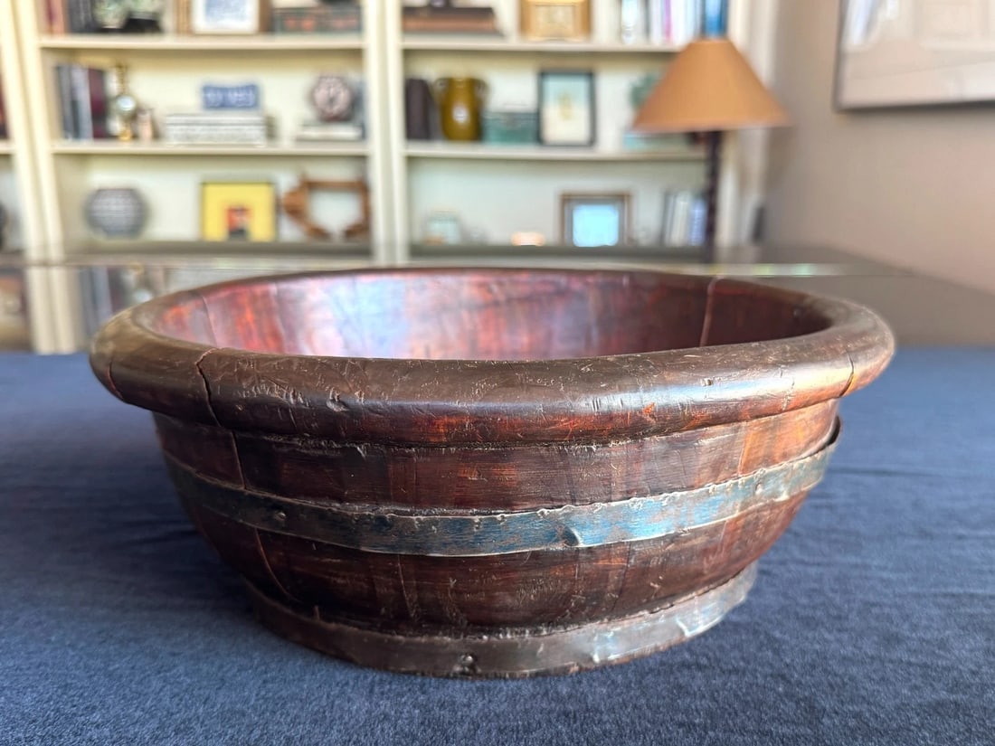 Compact Antique Chinese Wooden Basin With Iron Bands - 4