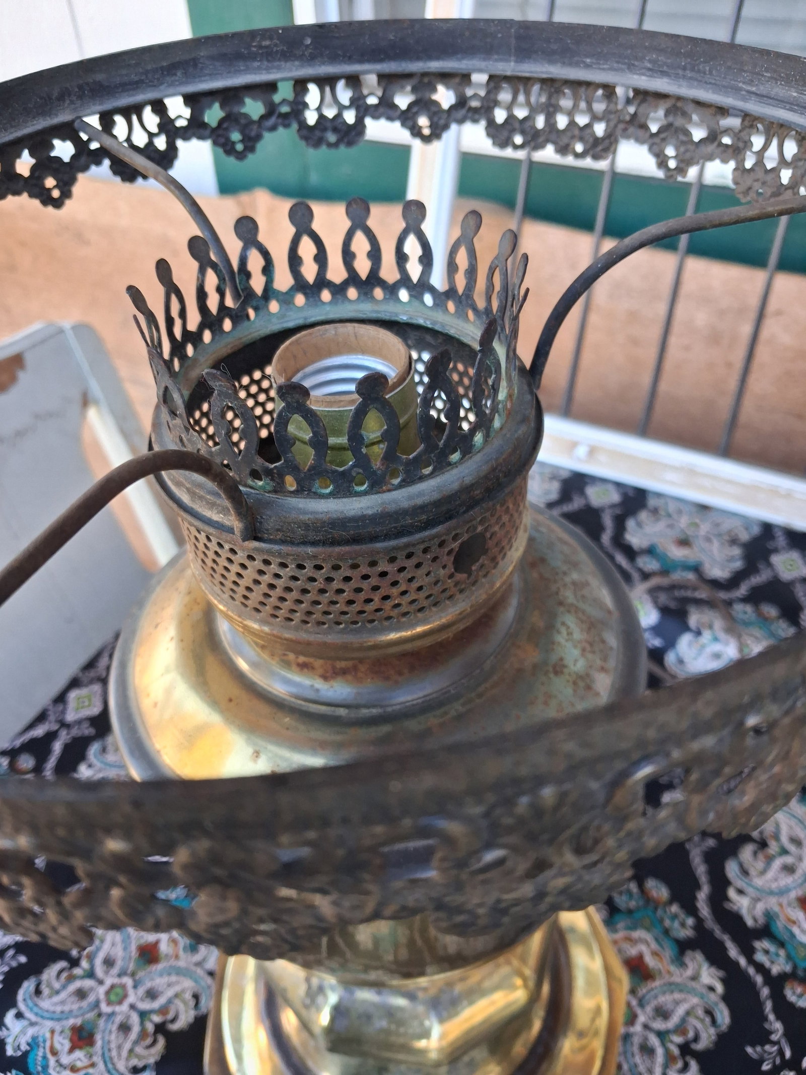 1900 Victorian Banquet Lamps. Matching - a Pair - 8
