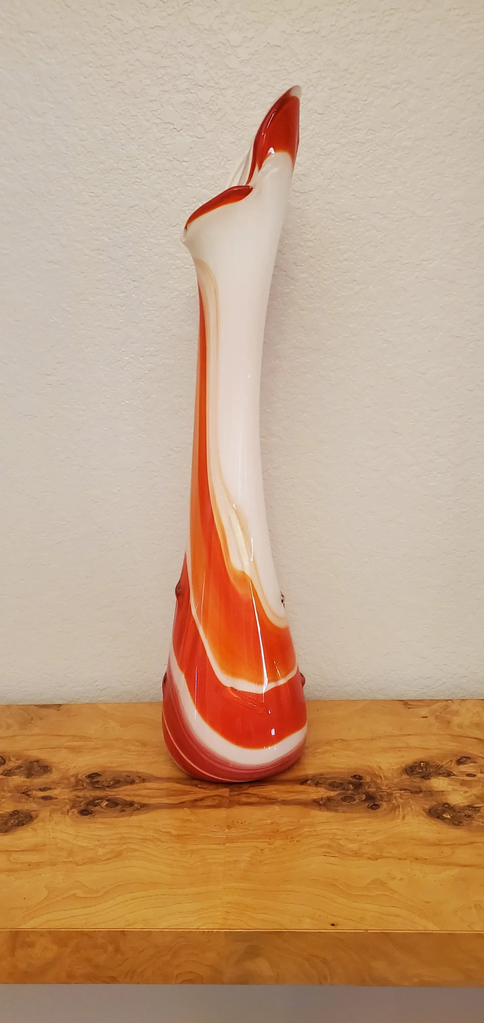 Mid 20th Century "Creamsicle" Blown Glass Swung Vase - 4