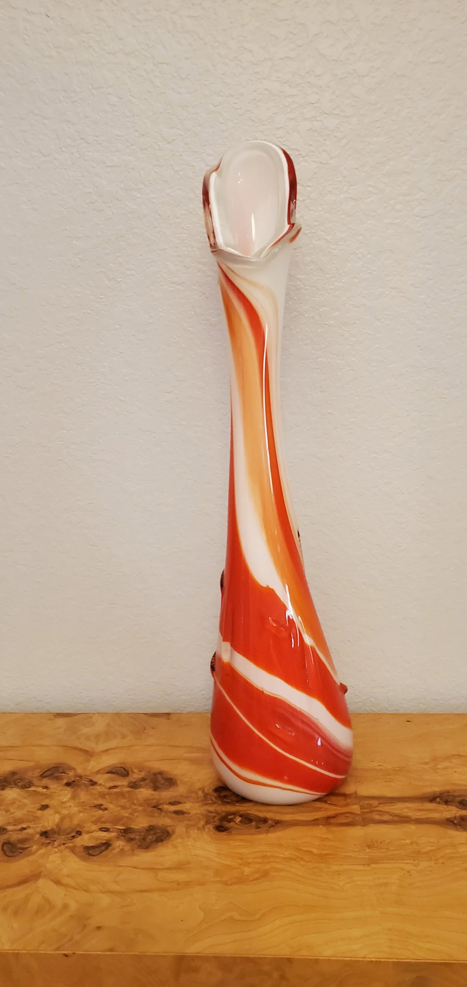 Mid 20th Century "Creamsicle" Blown Glass Swung Vase - 5
