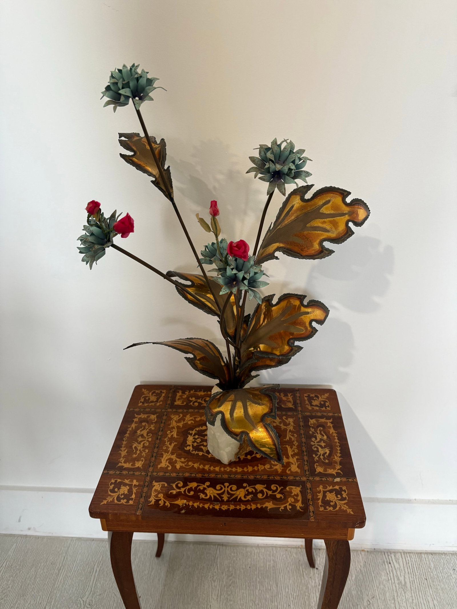70's Brass and Onyx Flower Sculpture - 4