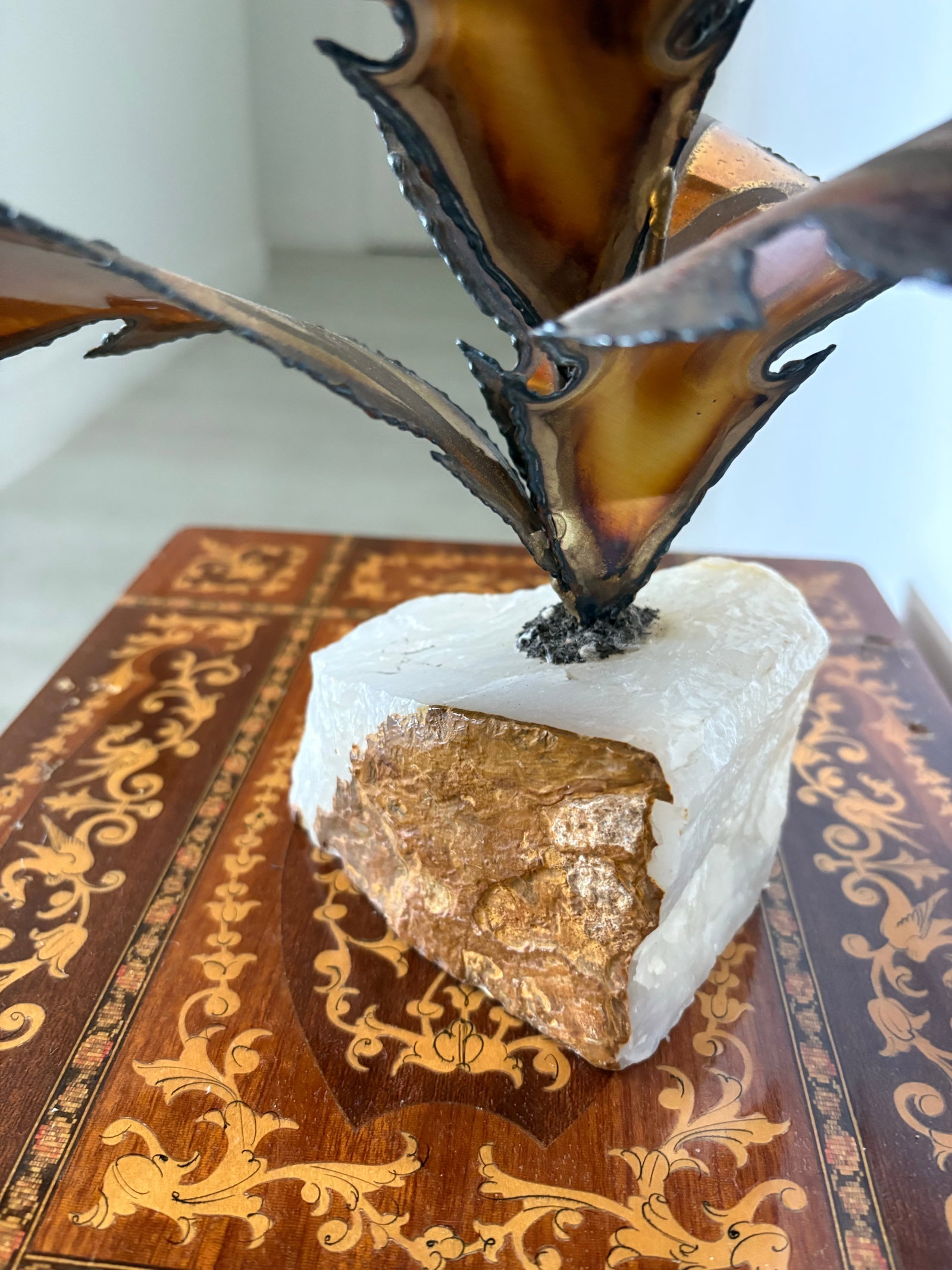 70's Brass and Onyx Flower Sculpture - 5