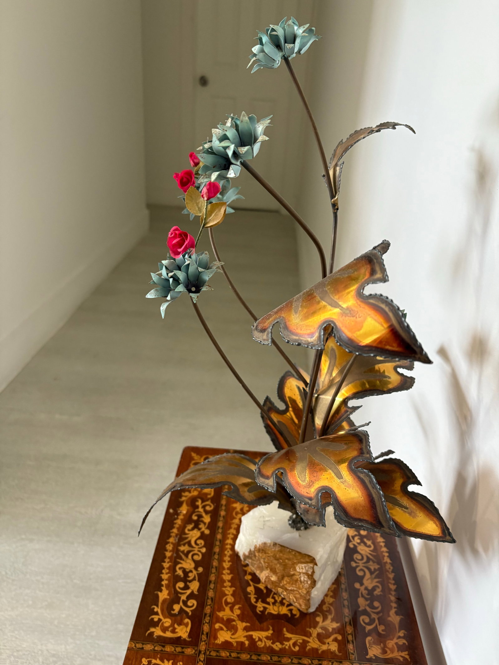 70's Brass and Onyx Flower Sculpture - 7