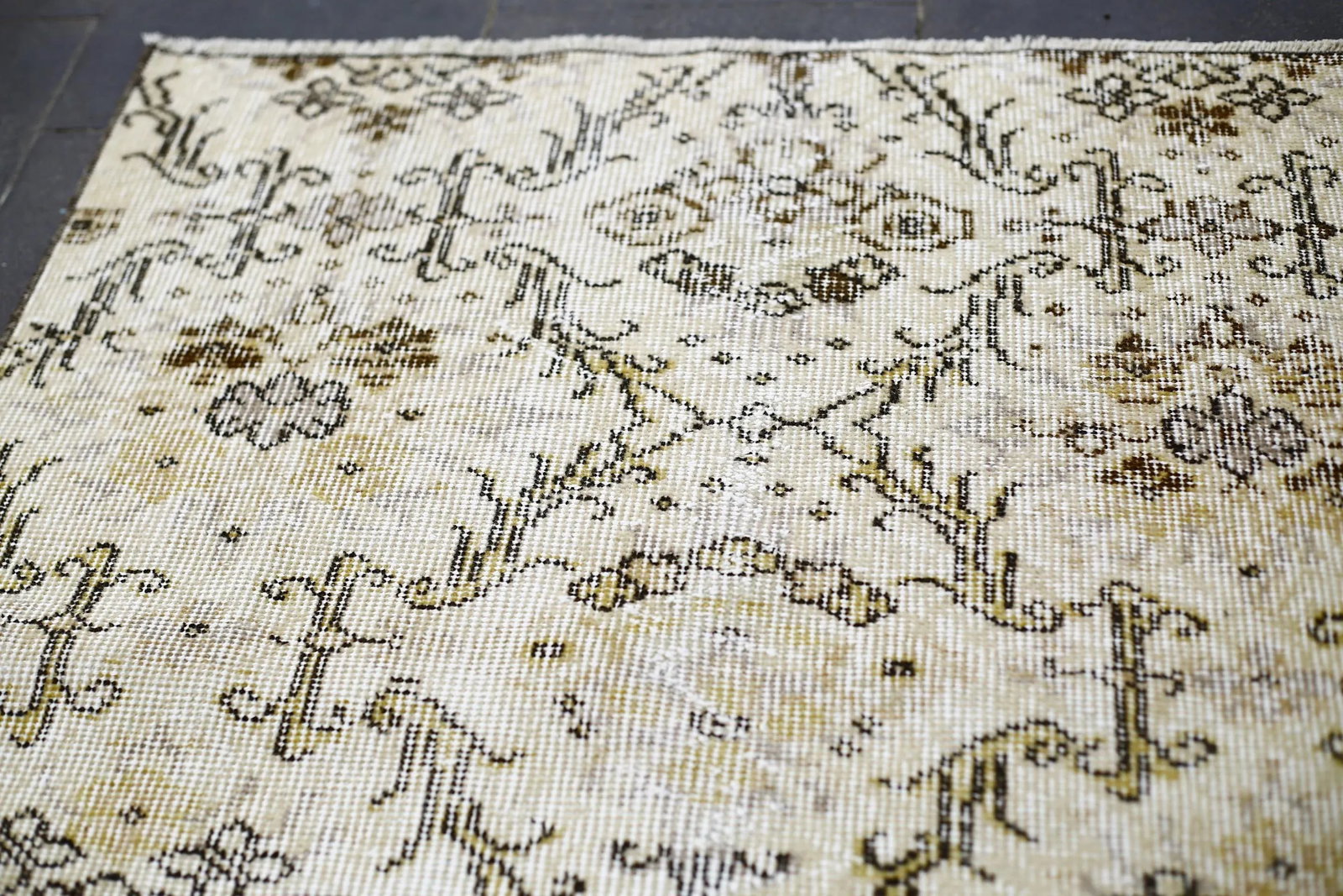 1960s Traditional Beige Hand Knotted Vintage Anatolian Runner Rug - 5