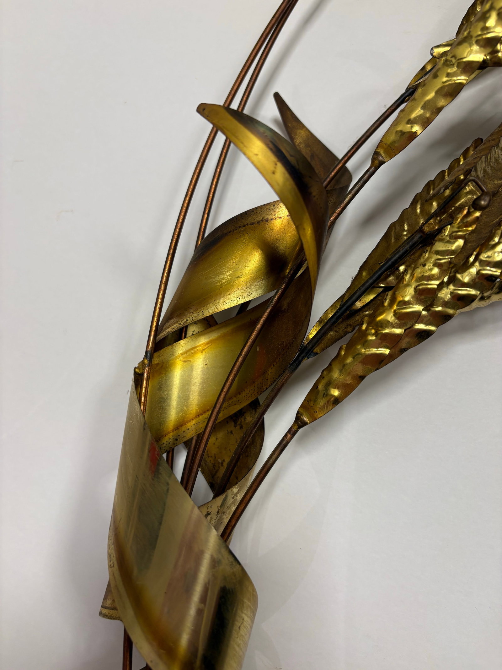 Vintage Brass Wheat Wall Sculpture With Copper Stems, Mid Century Modern Botanical Wall Art, 30" - 9