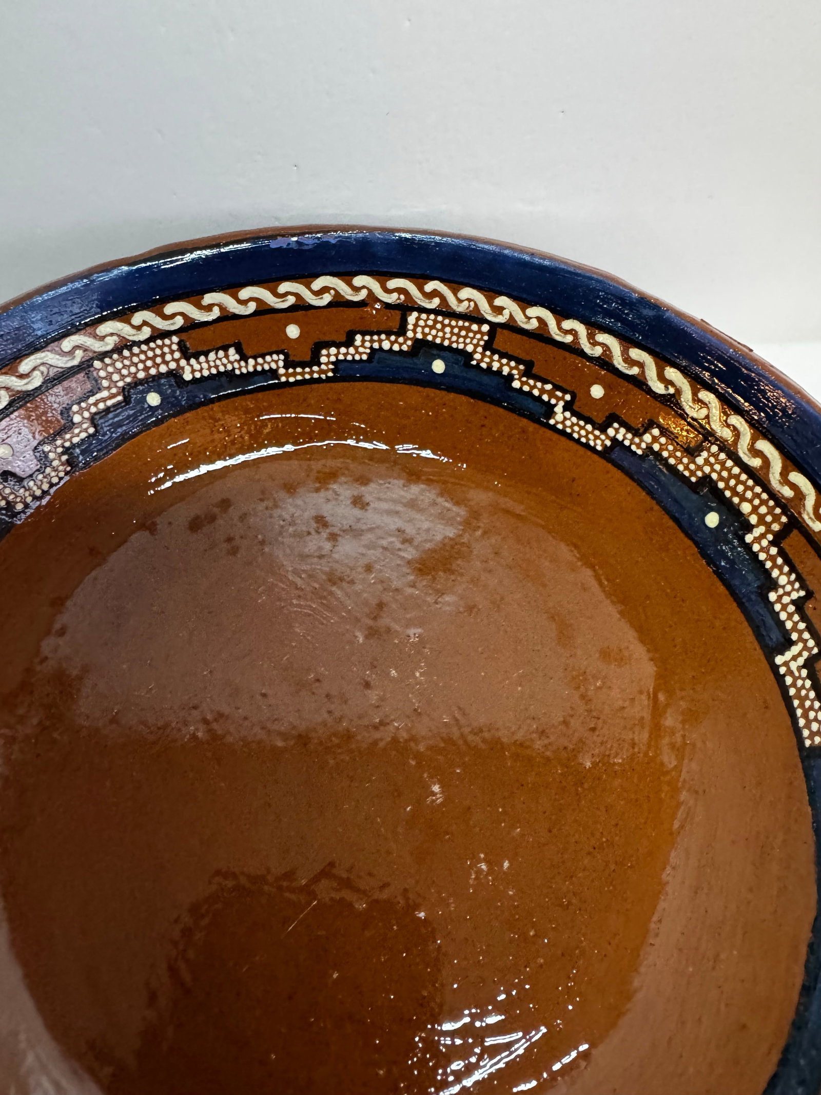 1988 Mexican Studio Pottery Dinnerware Set by Day Allen - Hand-Painted Terracotta Plates & Bowls Set - 12