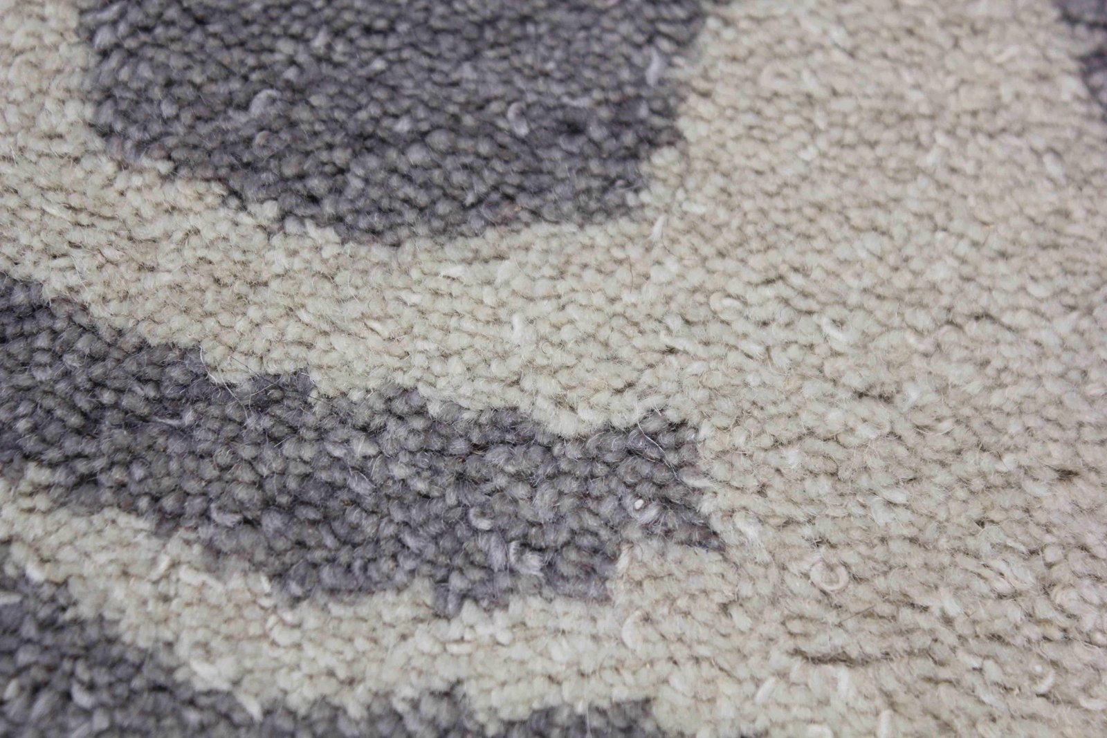 Hand Knotted Ikat Rug - 6' * 9' - 3