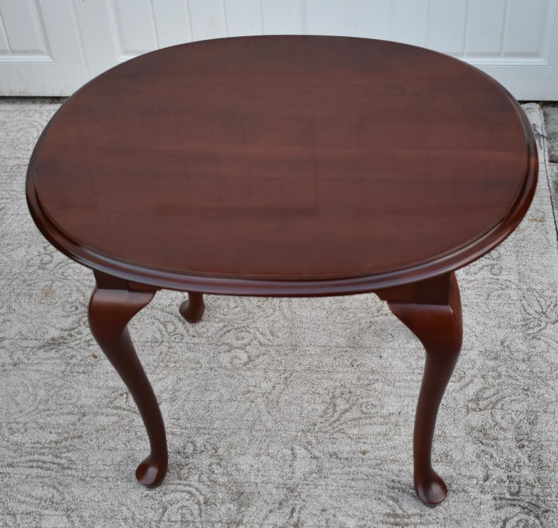 Ethan Allen Cherry Table Queen Anne Style Oval Accent End Side 1990s - 9