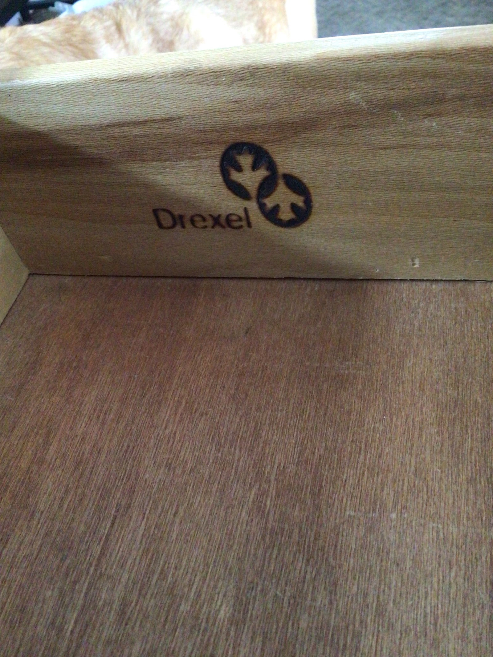 Mid 20th Century Drexel Heritage Chartwell Solid Wood Vintage Expandable Drop-Leaf Server / Dry Bar - 10