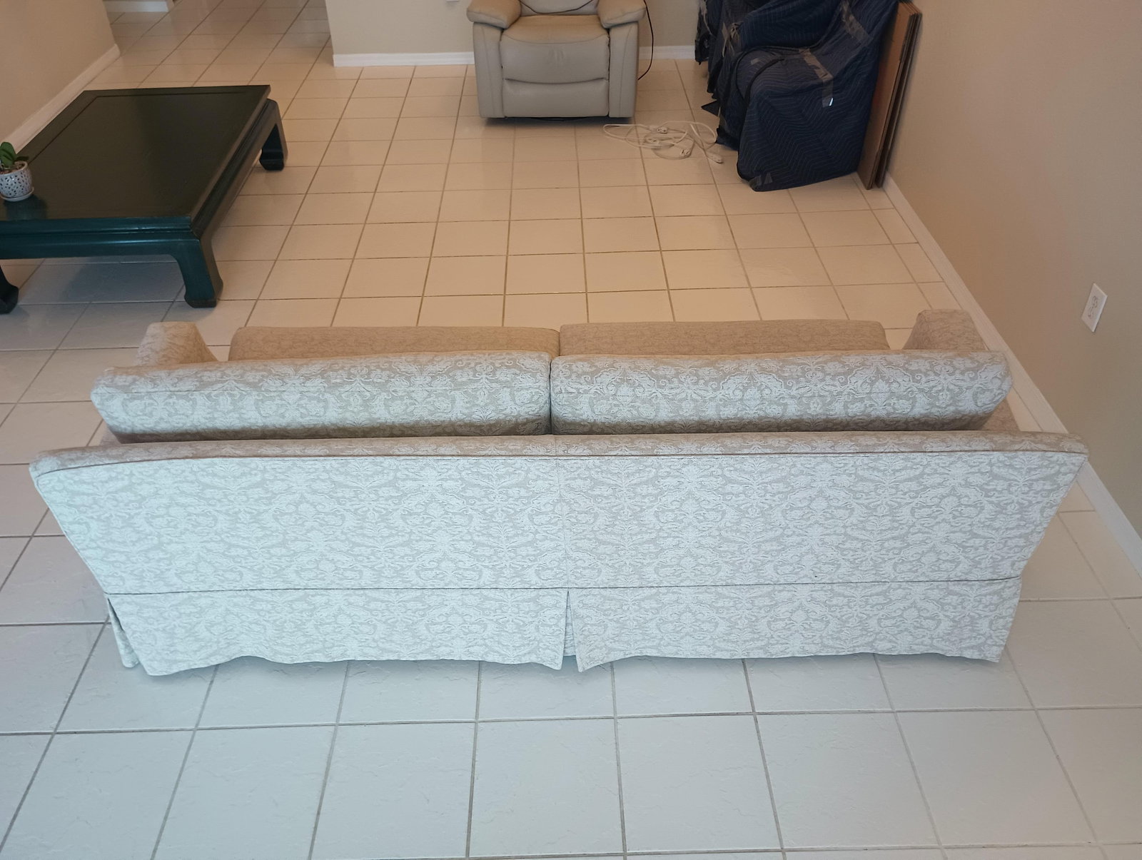 Ethan Allen Lynn With 2 Sets of SlipCover - 10