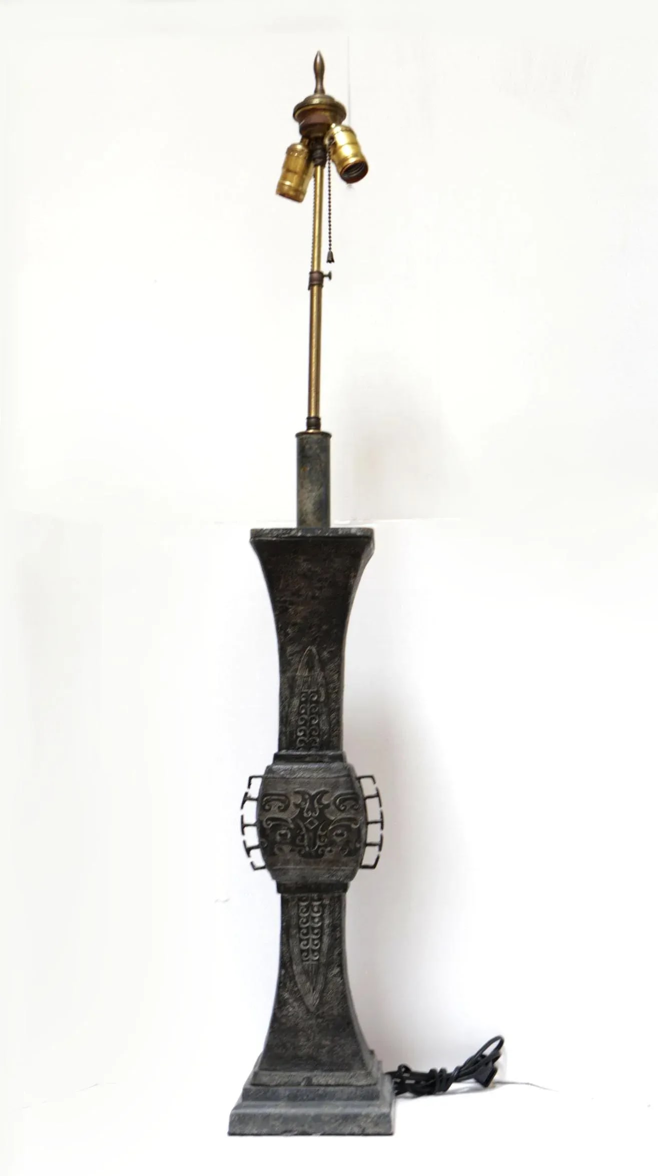 19th Century Japanese Bronze Table Lamp - 12