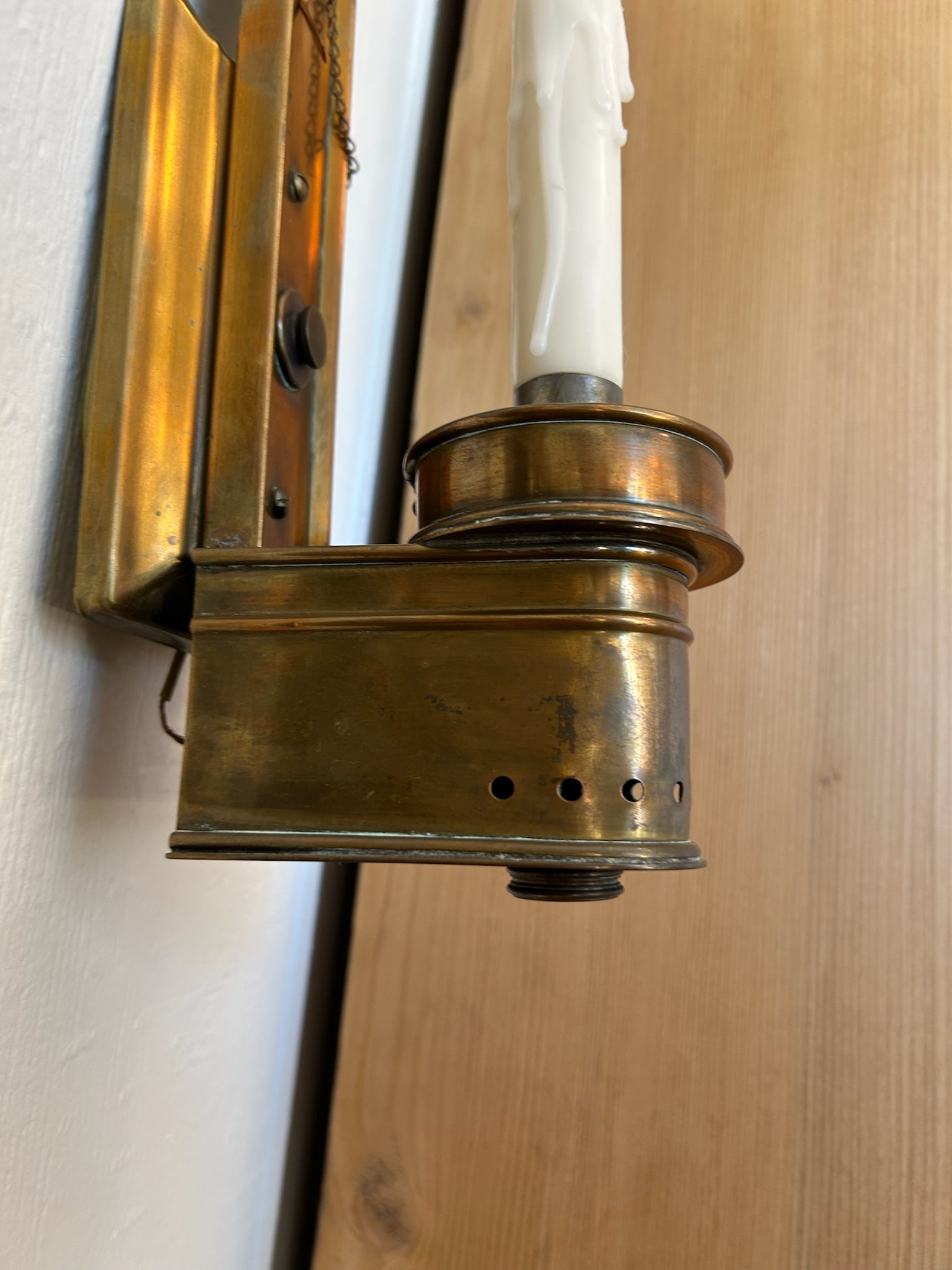 Vintage Brass Wall Sconces With New Wiring - a Pair - 10