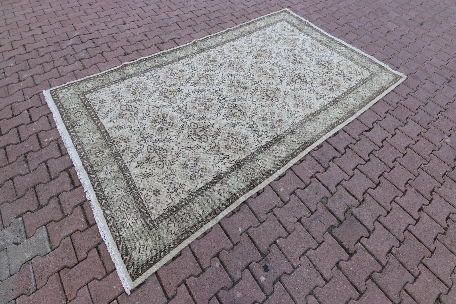1970s Mid-Century Modern Art Deco Turkish Vintage Floral Beige Oushak Area Rug - 2