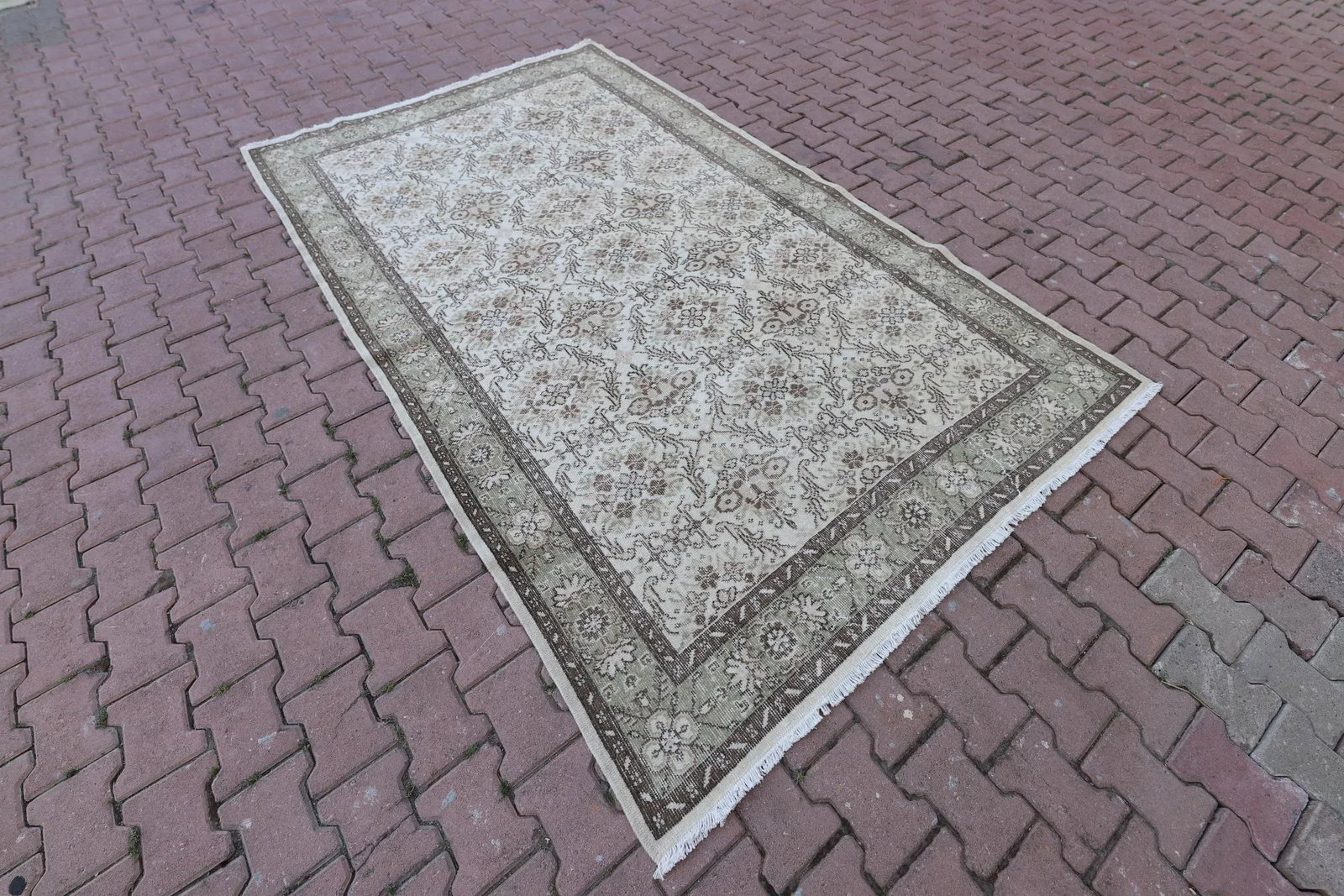 1970s Mid-Century Modern Art Deco Turkish Vintage Floral Beige Oushak Area Rug - 3