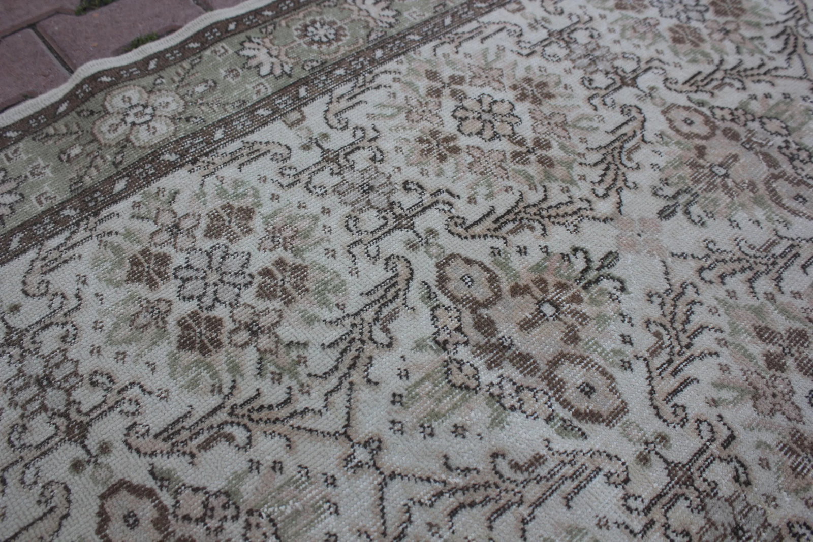 1970s Mid-Century Modern Art Deco Turkish Vintage Floral Beige Oushak Area Rug - 7
